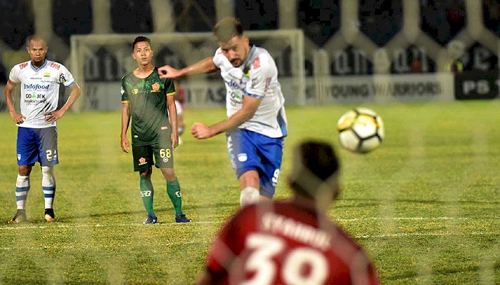 Cerita Eks Striker Persib Tolak Tawaran Barcelona KW dan Buang Peluang Duet Bareng Mantan Bomber Inter